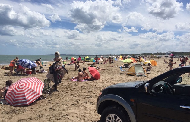 Juan Pablo Viola visitó las playas 4x4 de Mar del Plata.