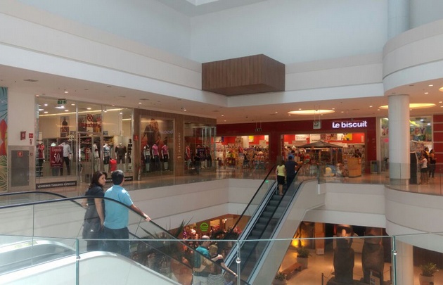 Maceió cuenta con imponentes centros comerciales.