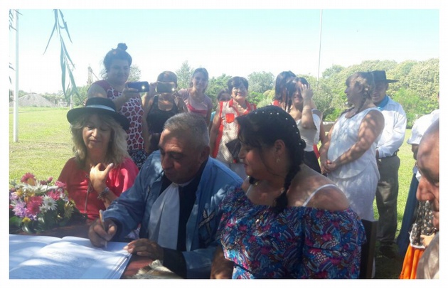 Reafirmaron su amor frente a amigos y familia.