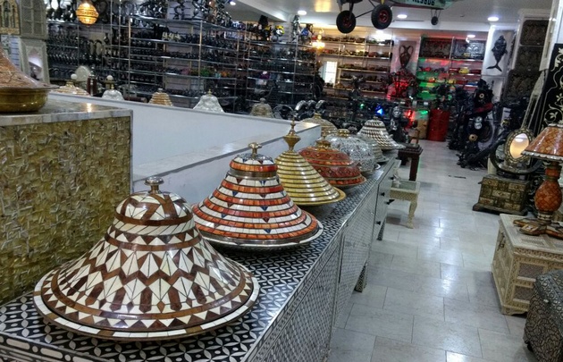 Más del bazar gigante.