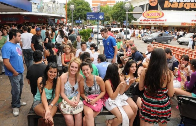 Las calles de la Villa están colmadas durante toda la semana.