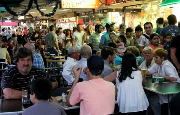 Una familia tipo de cuatro personas gasta alrededor de 900 pesos.