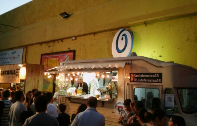 El primer festival del choripan en Buenos Aires fue un éxito.