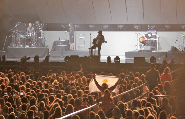 Joaquín Sabina deleitó a miles de personas con su música en Villa María.