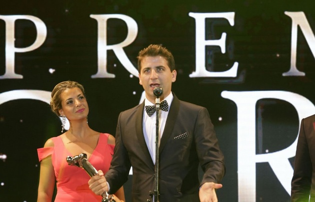 Miguel Martin (Oficial Gordillo) ganó el Carlos de la Gente.