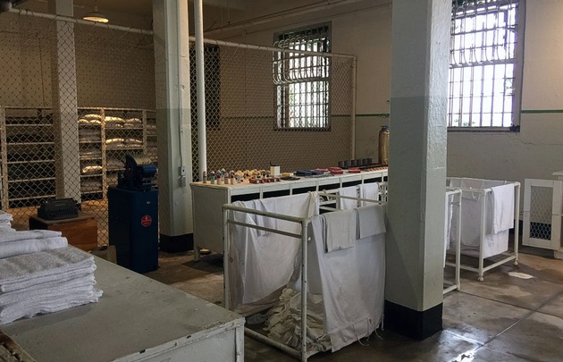 Agustina Vivanco recorrió la ex cárcel de Alcatraz en San Francisco.