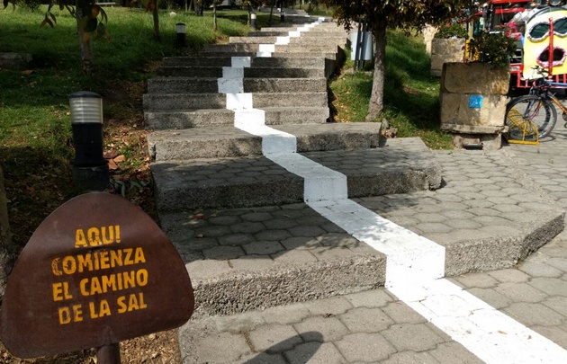 Yeny Ortega recorre Zipaquirá.