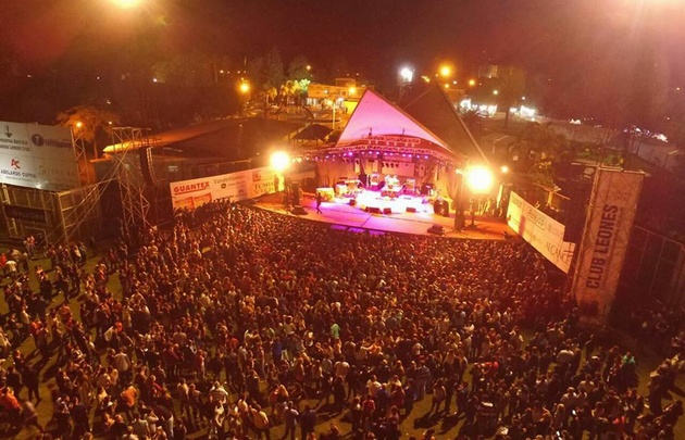 Con la entrada libre y gratuita, fue un éxito la segunda noche de la Fiesta del Trigo