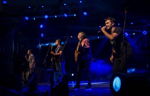 Los Nocheros en la peña de Los Tekis.