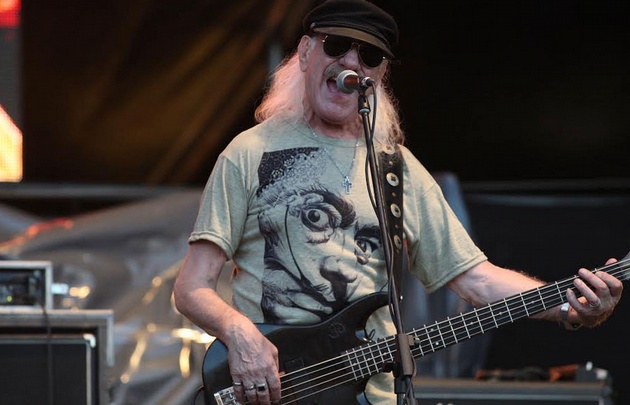 Willy Quiroga en la última noche del Cosquín Rock 2017