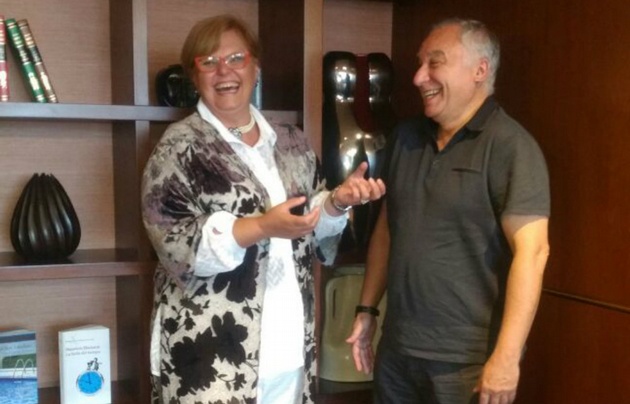 María Eugenia Pasquali, enviada especial de Cadena 3, junto a Ricardo Boente.