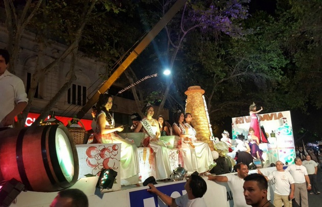 El carro de Rivadavia en la Vía Blanca.