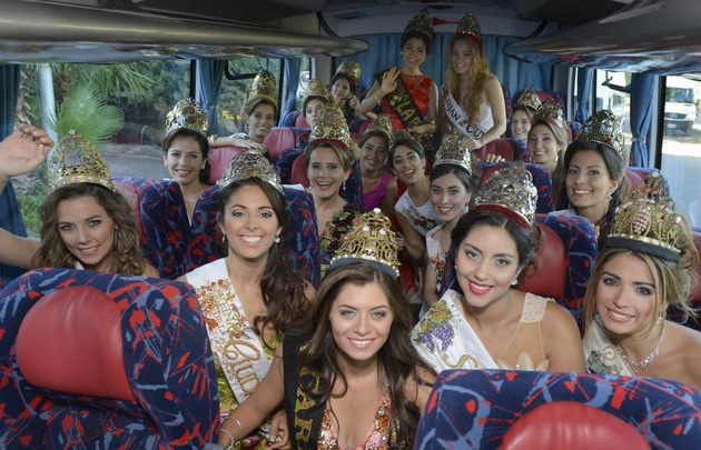 Las reinas viajan hacia el desfile (Foto: Gentileza Los Andes).