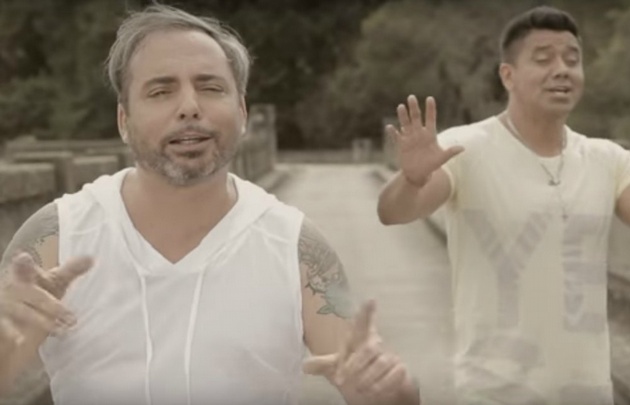 Marcos Llunas y Wally Mercado cantan "No te vayas".