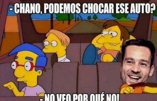 La Policía le retuvo el auto por tener la licencia de conducir vencida.