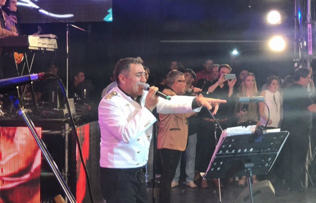 El Loco Amato volvió a los escenarios ante un Forja repleto.