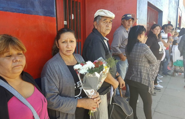Los seguidores de Sebastián lo despiden en Las Palmas.