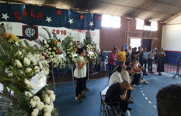 Los seguidores de Sebastián lo despiden en Las Palmas.