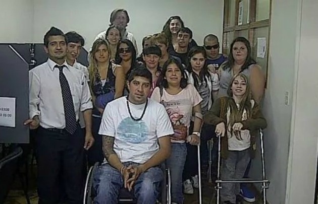 Algunos de los miembros de la empresa Nomines de Rosario.