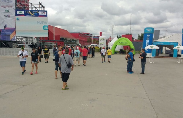 Cientos de fanáticos visitaron la Fan Zone.