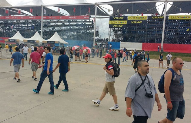 Cientos de fanáticos visitaron la Fan Zone.