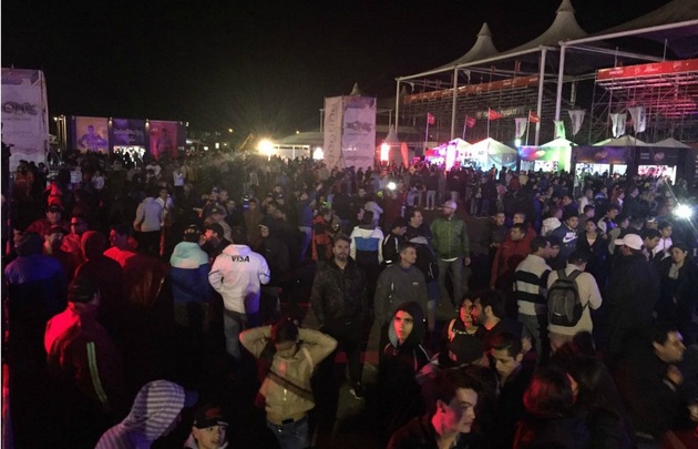 A pesar de la lluvia y el frío hubo un intenso movimiento en el MotoGP.