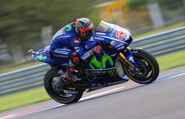 Viñales voló en Termas de Río Hondo y se llevó el triunfo.