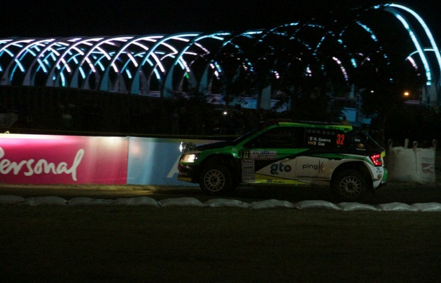  El Panal rugió con los motores del World Rally Car.