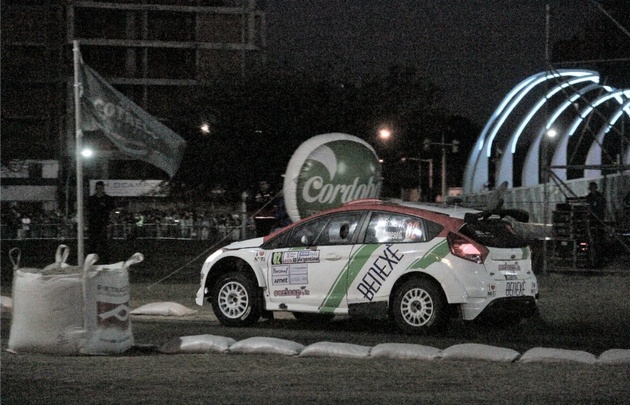 Los pilotos del Rally hicieron vibrar a la multitud en el Panal.
