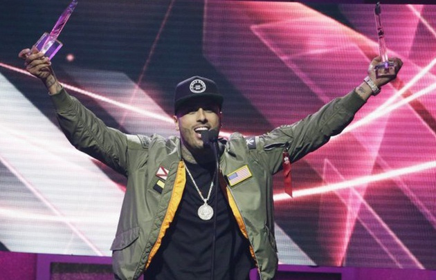 Nicky Jam dedicó su premio a Venezuela. 