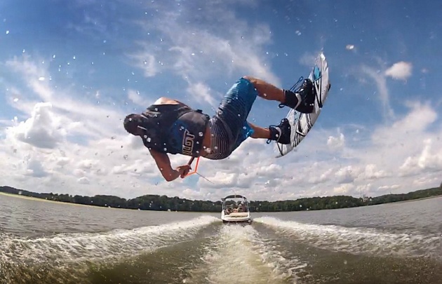 Tomar una clase en el lago San Roque de Carlos Paz cuesta entre 200 y 300 pesos.