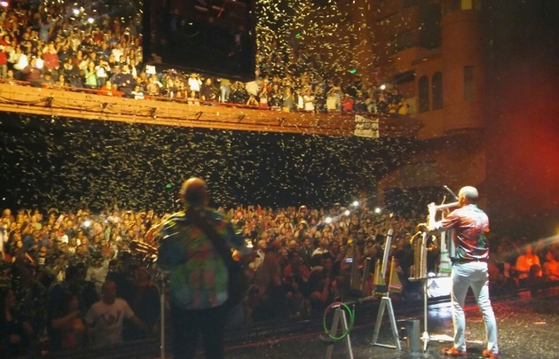 Los Tekis se presentaron en el Teatro Ópera.