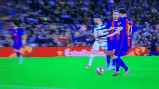 Messi marcó un golazo de taco, que fue anulado por estar en offside.
