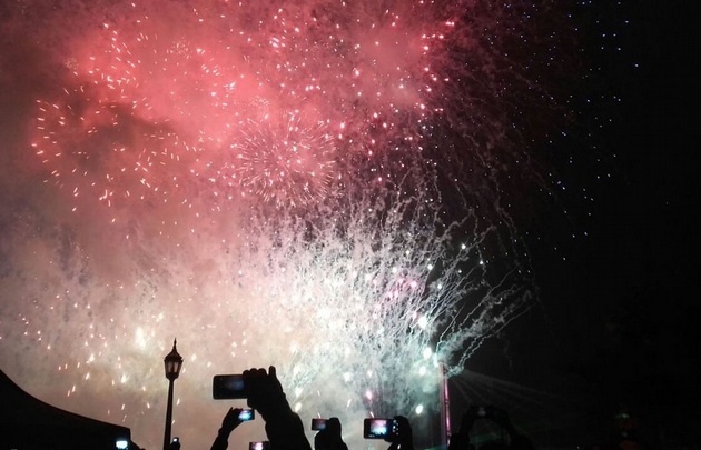 Unas 10.000 personas participaron de la inauguración del sistema LED.
