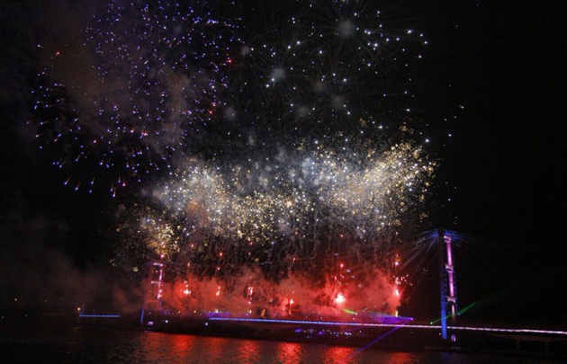 Unas 10.000 personas participaron de la inauguración del sistema LED.