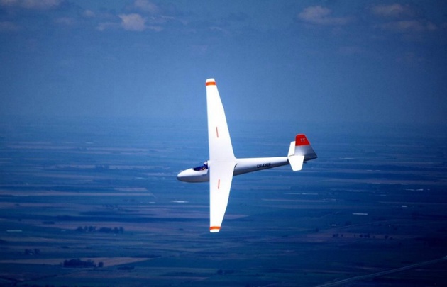 El vuelo sin motor, o vuelo a vela, un deporte que se consolida en Córdoba.