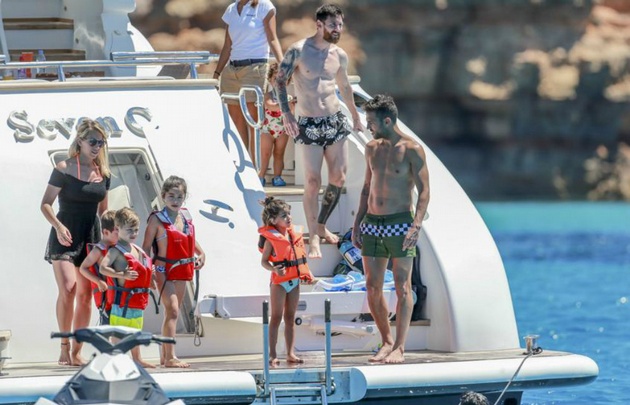 Messi, de vacaciones en las playas de Ibiza.