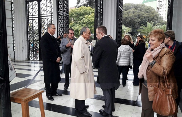 Héctor Magnetto, entre los presentes en La Recoleta.