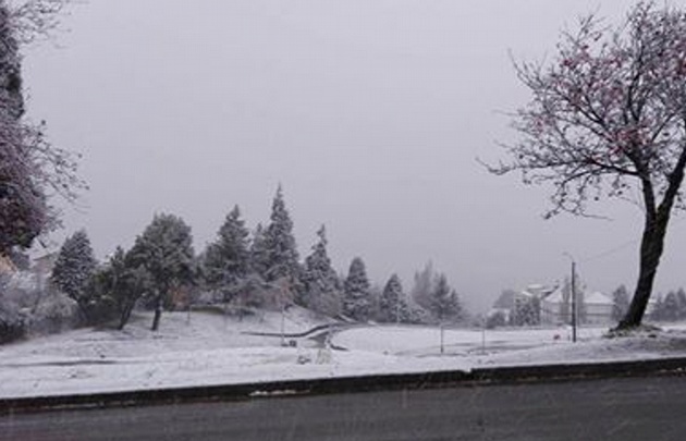 Así amaneció Bariloche y se prevé nevadas hasta el domingo.