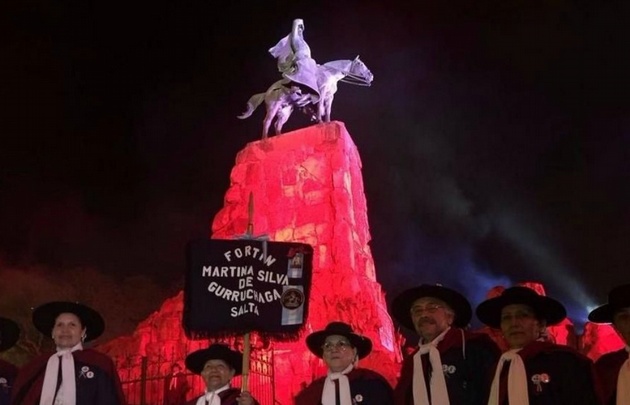 Acto homenaje a Güemes en Salta (Foto: El Tribuno).