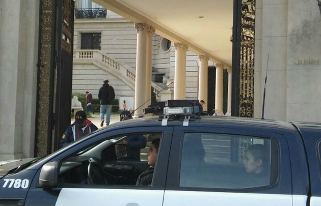 Allanan el Hipódromo de Palermo y el casino flotante.