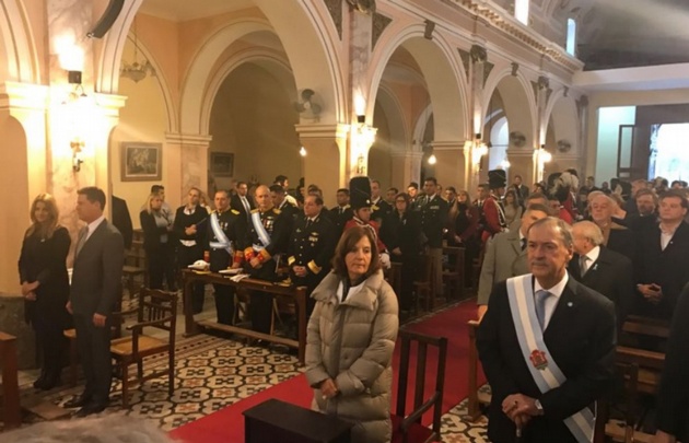 El Gobernador junto a su esposa participan del solemne Tedeum.