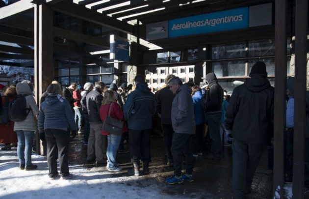 Muchos turistas debieron reprogramar sus viajes.