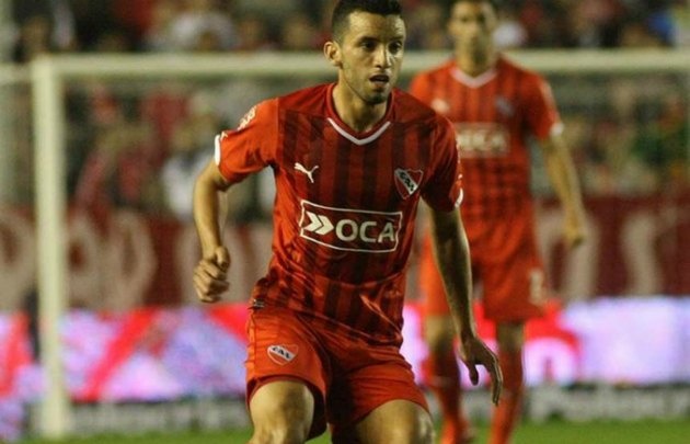 El pase de Ortiz pertenece a Independiente.