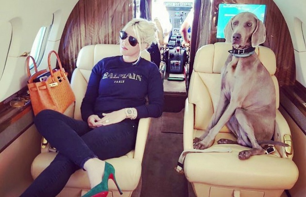 Wanda Nara y su perro