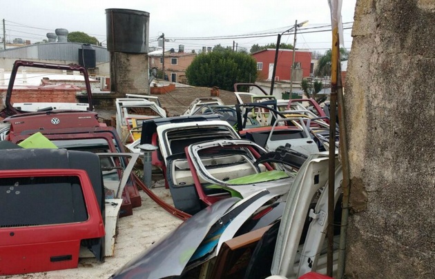 Se secuestraron autopartes, herramientas y maquinaria (Foto: Policía)