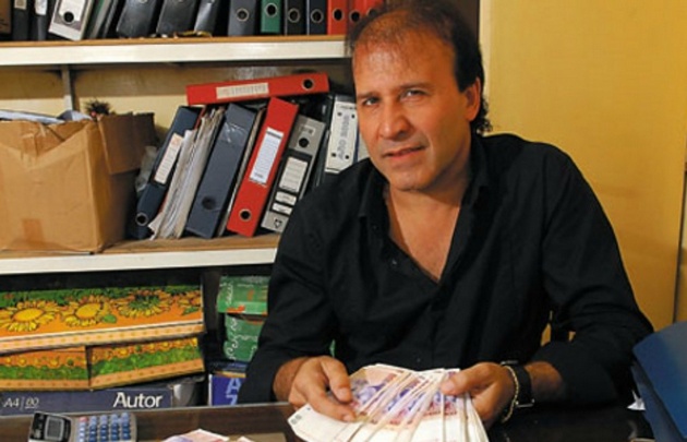 Enrique Antequera, uno de los hombres fuertes de la feria ubicada en Lomas de Zamora.