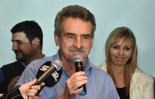 Agustín Rossi ganó la interna justicialista en Santa Fe y a Cambiemos.