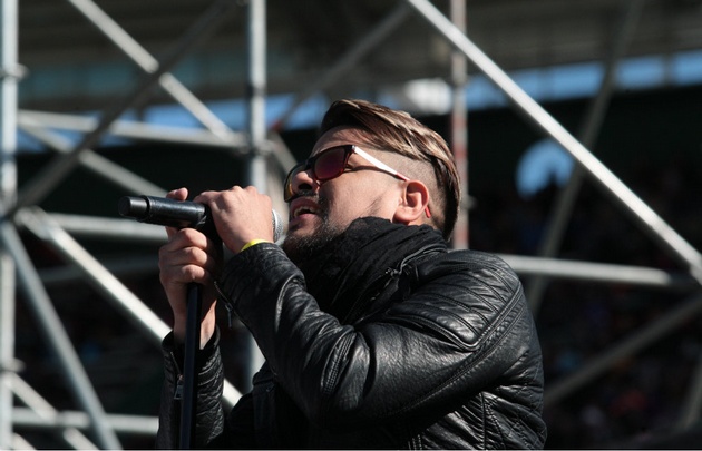 Chipote puso a bailar a todos en el Kempes.