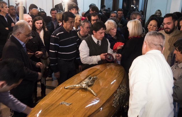 Velorio de Angeloz en la Casa Radical.